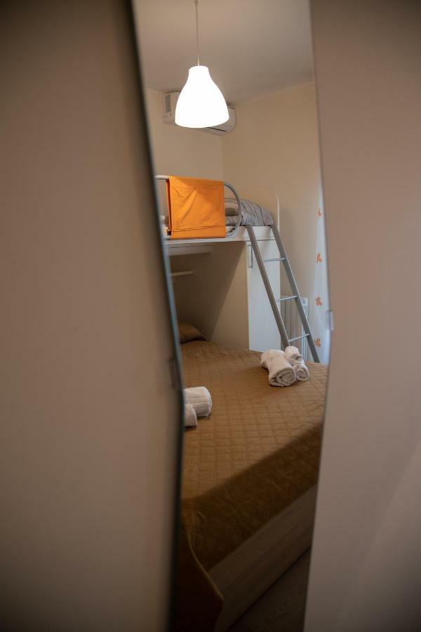 טאראנטו B&B Miramare Suite מראה חיצוני תמונה
