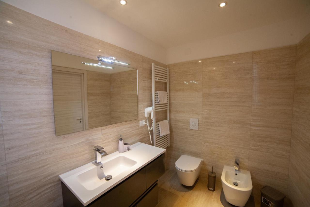 טאראנטו B&B Miramare Suite מראה חיצוני תמונה